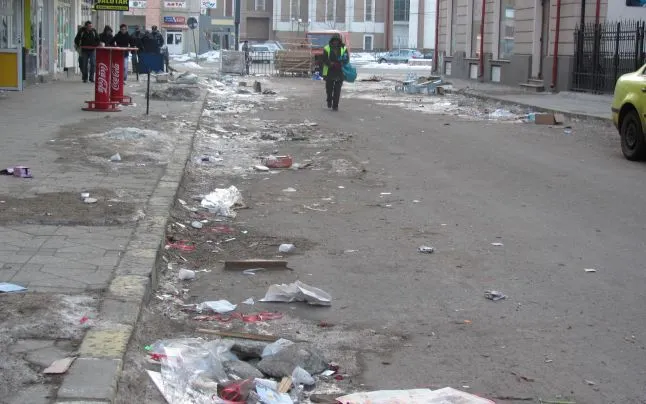 Județul se scufundă în deșeuri. Iată cine are drept de intrare la groapa de gunoi