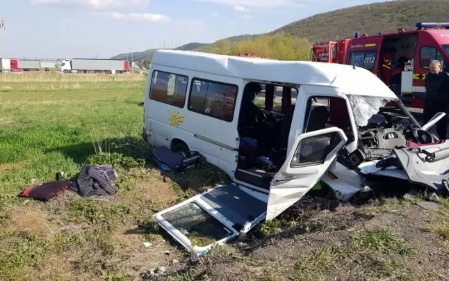 În ce stare sunt olimpicii implicați în accidentul din Cluj. Două eleve, în stare gravă în terapie intensivă