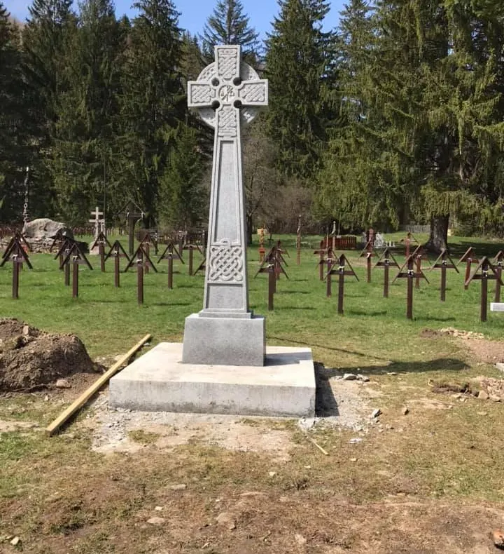 Război româno-maghiar la granița Bacăului! Crucile creștine, mărul discordiei pentru autoritățile din două localități