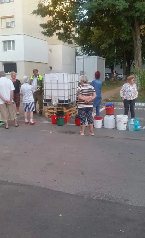 VIDEO: În sfârșit vești bune: Târgu Ocna are apă, urmează Oneștiul! Ieri a fost ziua cea mai lungă și chinuitoare pentru Valea Trotușului