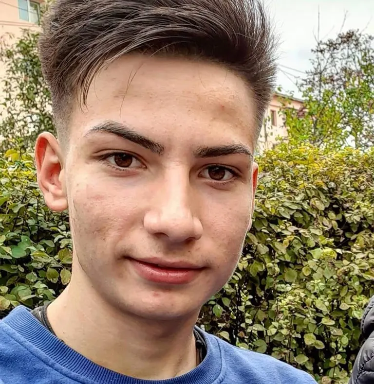 Tânăr din județul Bacău dispărut de patru zile, căutat de poliție, familie și apropiați