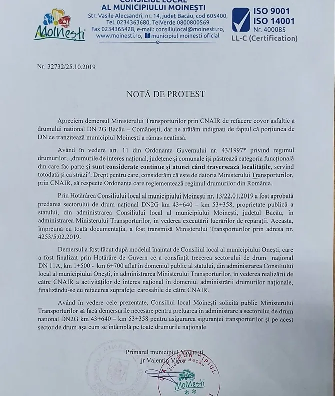 Autoritățile din Moinești trag de urechi conducerea Ministerului Transporturilor pentru că a lăsat de izbeliște un important sector de drum național