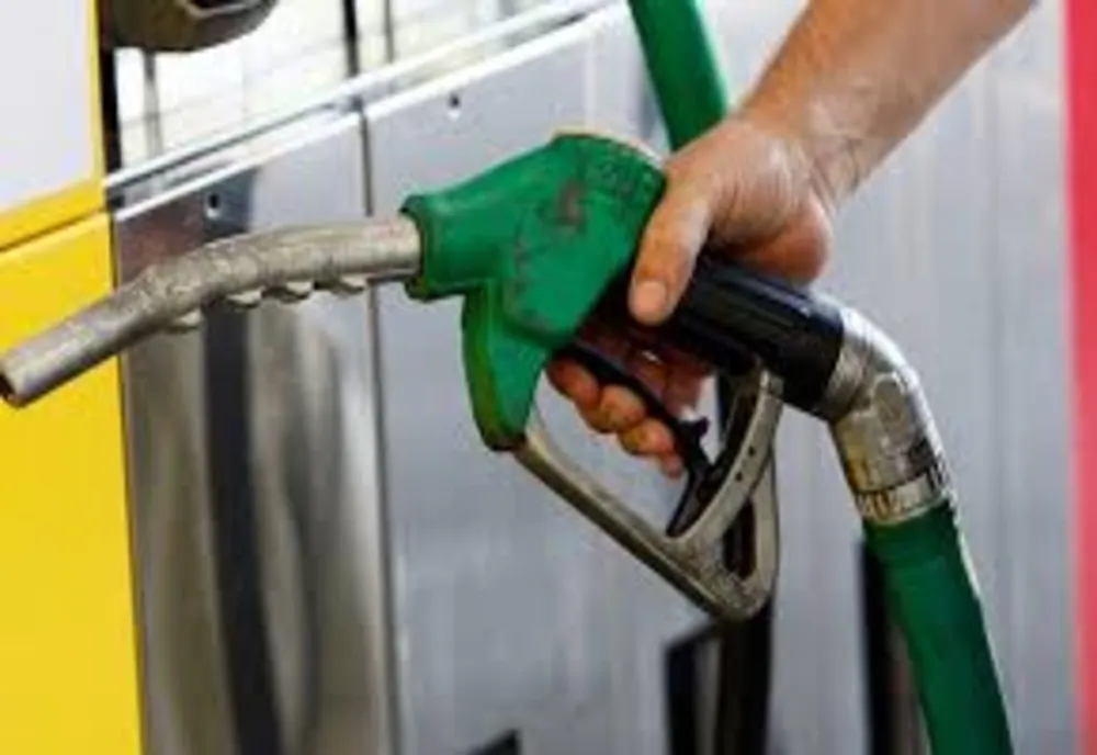 Cum explică premierul Cîțu scumpirea simțitoare a benzinei și motorinei? ”În România au crescut veniturile mult mai repede anul acesta”