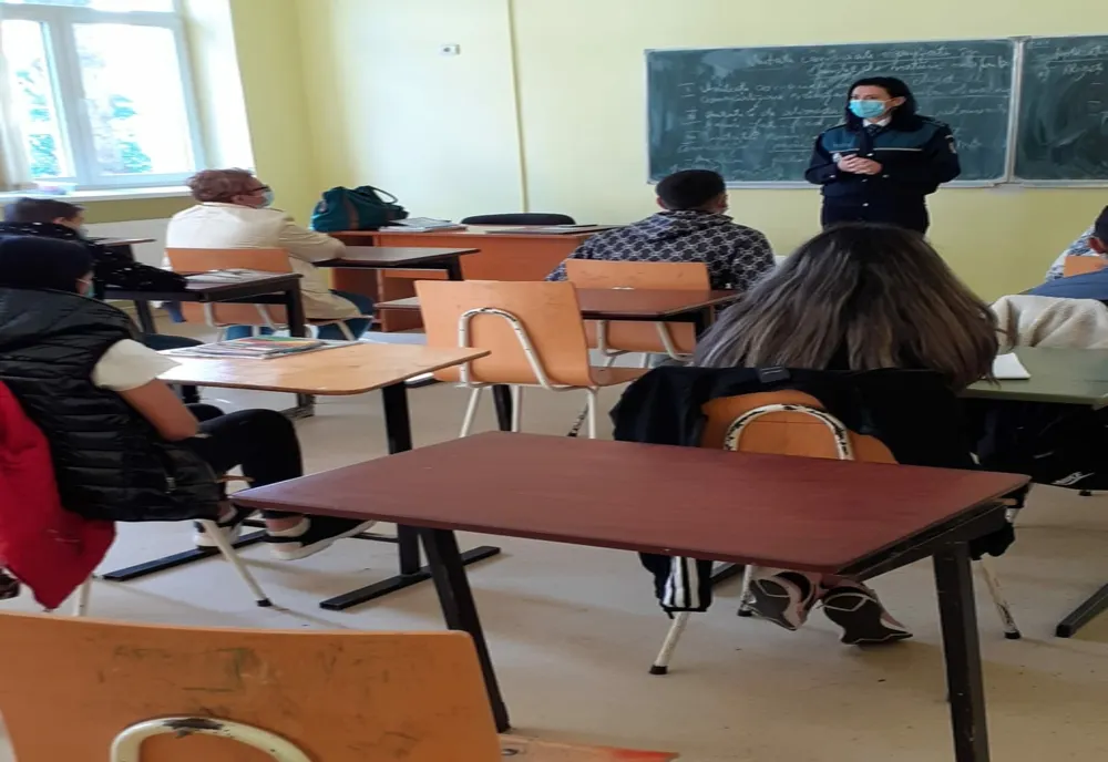 Activități de prevenire în unitățile de învățământ din Bacău
