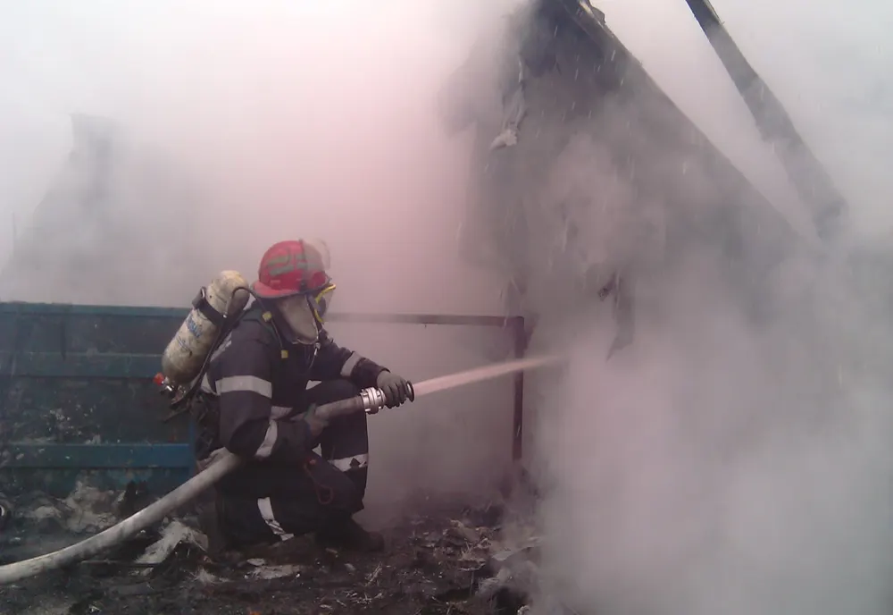Descoperire ȘOCANTĂ după stingerea unui incendiu din Bacău: Ce a găsit echipajul de intervenție sosit la fața locului