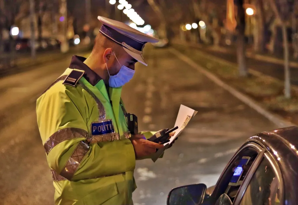 Mașini furate din Anglia, găsite de polițiștii băcăuani