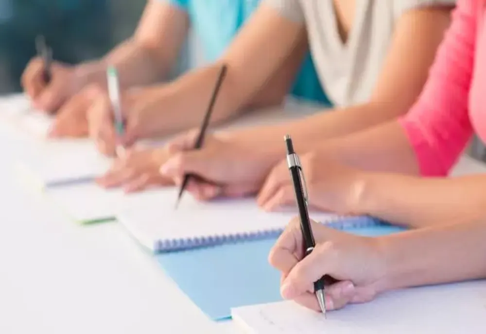 86,10% dintre candidaţii înscrişi la titularizare s-au prezentat la proba scrisă. DATELE publicate de Ministerul Educaţiei