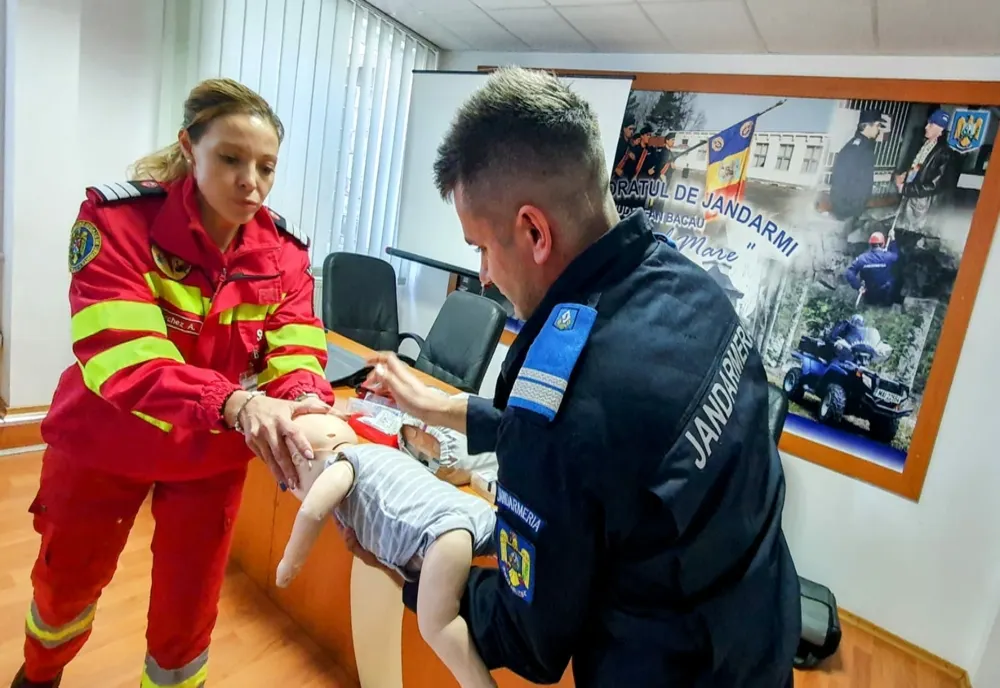 Sesiuni de prim ajutor dedicate jandarmilor băcăuani