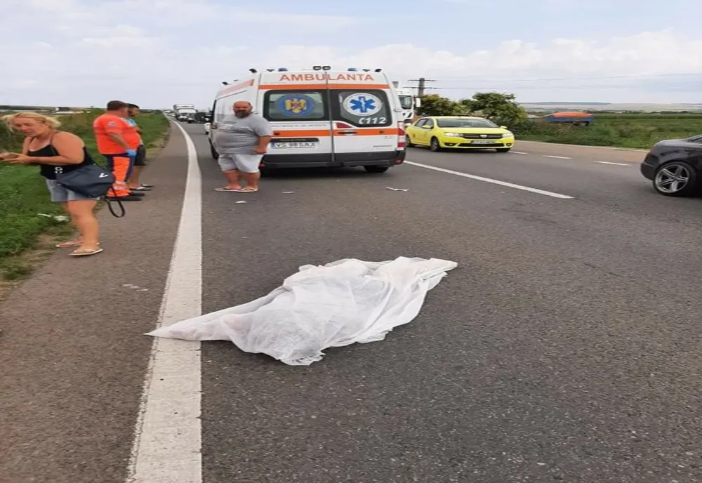  UN BĂRBAT A MURIT ÎNTR-UN ACCIDENT RUTIER PE DN 2, ÎN LOCALITATEA DUMBRAVA
