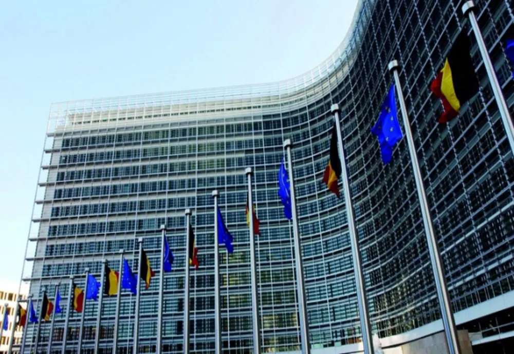 MINIȘTRII APĂRĂRII ȘI DE EXTERNE AI UE DISCUTĂ LA BRUXELLES DESPRE SPRIJINUL PENTRU UCRAINA ȘI REÎNARMAREA EUROPEI