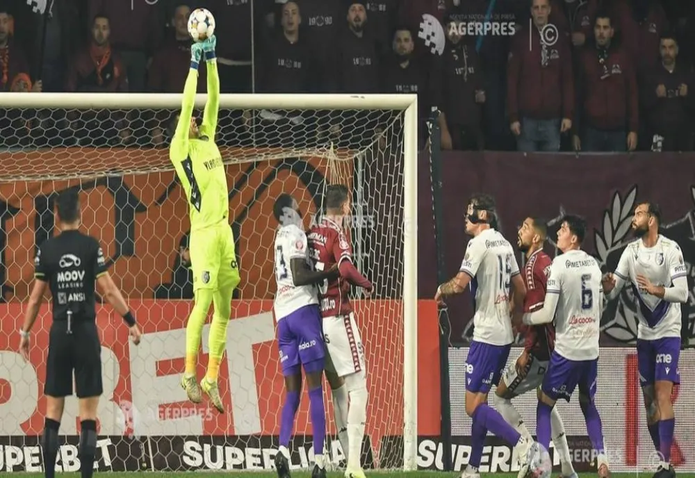 Fotbal: FC Argeș a învins-o pe Rapid (2-1), în Cupa României