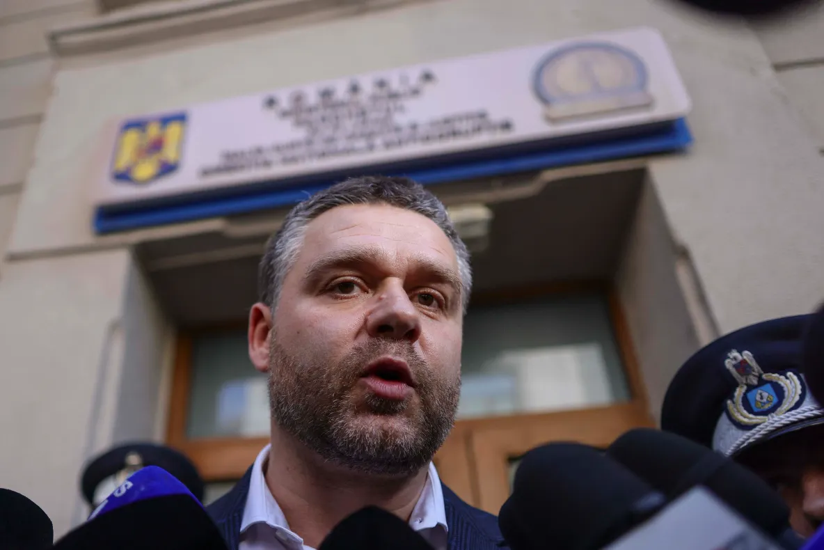 Ciprian Ciucu, tăcere totală în fața jurnaliștilor, după acuzațiile DNA. Tribunalul București decide soarta controlului judiciar
