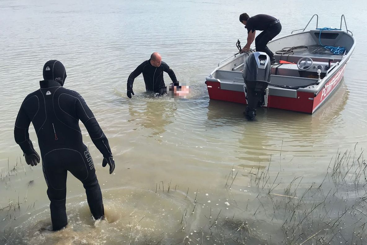 A vrut să se răcorească, dar s-a înecat. Tragedie la Bereşti