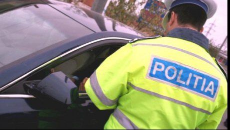 Prins în trafic beat și fără permis