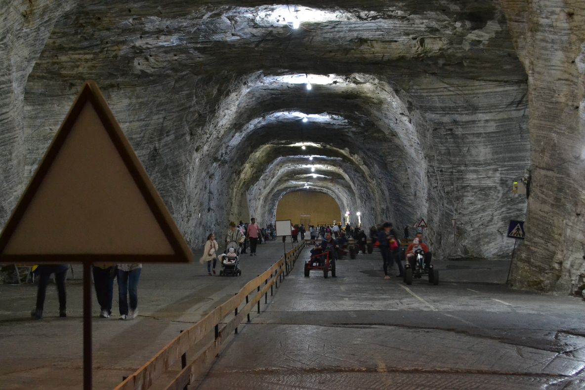 Grevă la Salina Târgu Ocna! Minerii, supărați că nu mai primesc vouchere de vacanță
