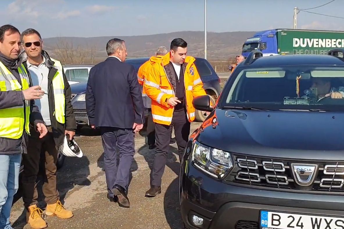 Ministrul Cuc a venit la Bacău să inaugureze lucrările deja începute la primii kilometri de autostradă din Moldova