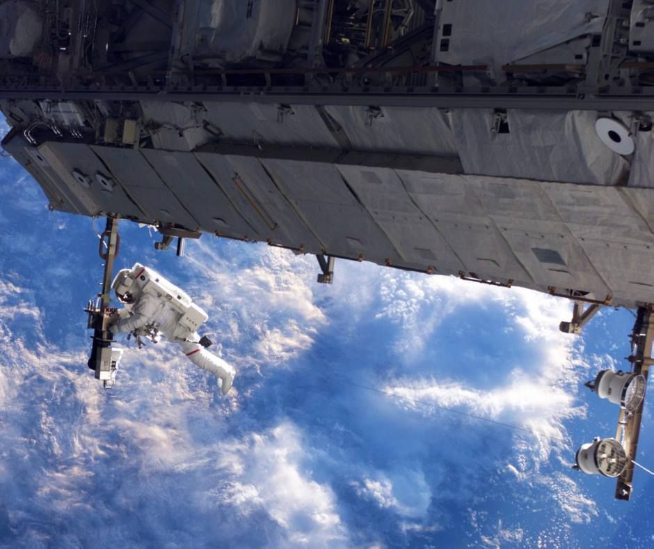Un elev din Bacău, printre premianții unui concurs internațional organizat de NASA! Românii au luat aproape toate premiile!