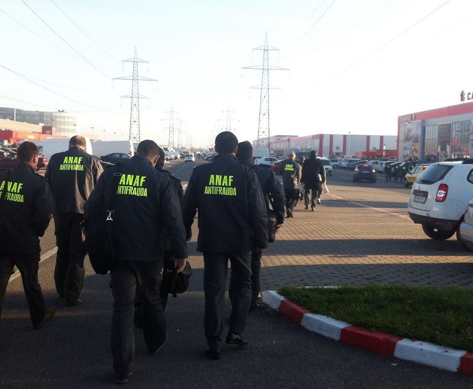 Peste o jumătate de tonă de legume și fructe confiscată în Bacău. Amenzile au depășit 100.000 lei