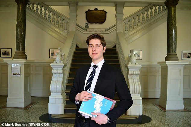 FOTO:Un olimpic băcăuan a plecat din România și studiază ingineria aerospațială la Cambridge:„Doar în Marea Britanie puteam să am o educație de top”