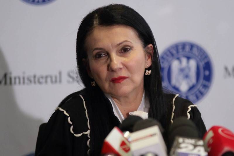 Ministrul Sănătății, anchetă în cazul profesoarei de religie din Bacău care a murit după ce a căzut din ambulanță
