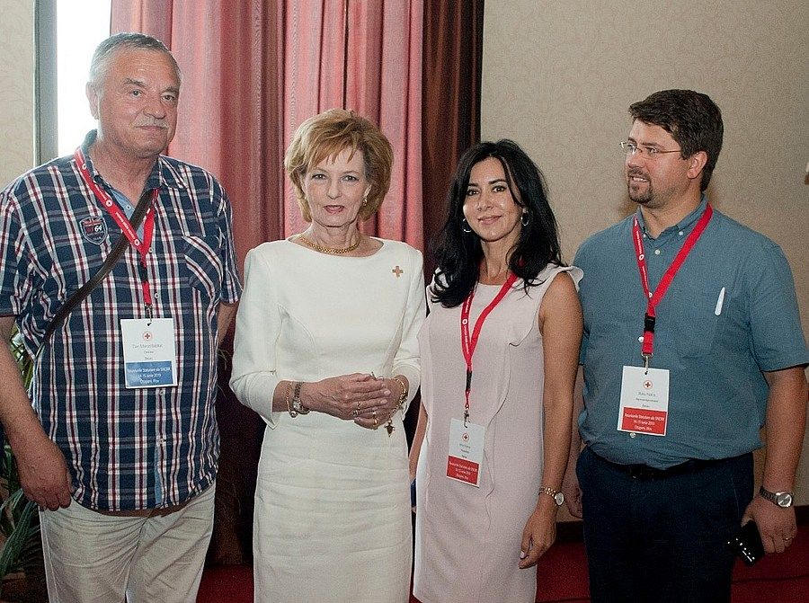 Irina Florea este noul director al Filialei Bacău a Crucii Roșii. Băcăuanul Ioan Silviu Lefter a fost reconfirmat în funcția de Director General al Crucii Roșii Române, pe o perioadă de patru ani