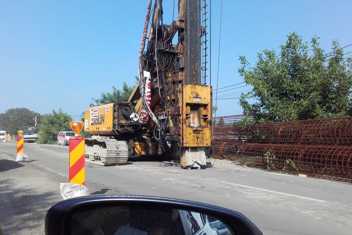 VIDEO: Trafic infernal la ieșirea din Bacău spre Vaslui, din cauza lucrărilor la centura Bacăului