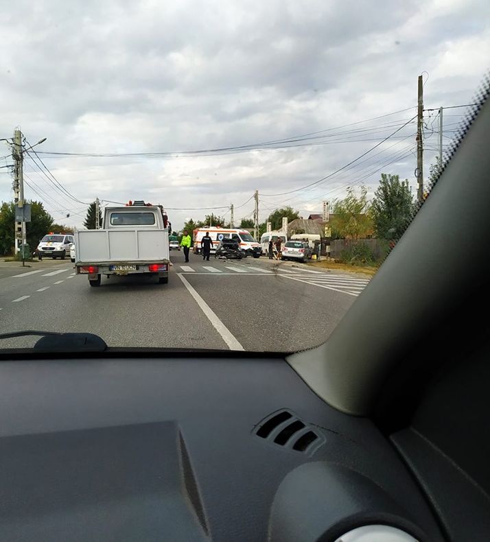 Ultima oră: Doi răniți în urma unui accident pe DN2,  la Nicolae Bălcescu