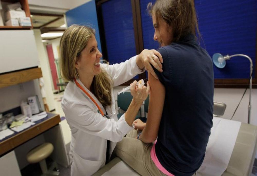  Vaccinarea gratuită împotriva HPV începe în ianuarie 2020, în cazul solicitărilor din 2017 și 2018 