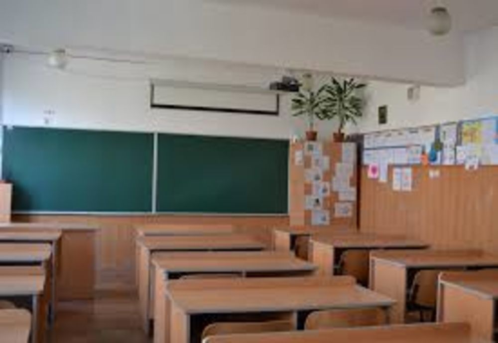 Când începe școala și ce se va întâmpla cu examenele naționale