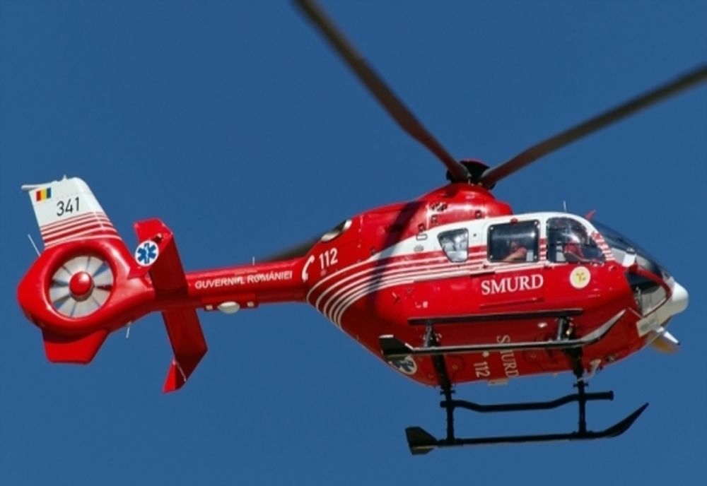 Tânăr electrocutat în timp ce era la pescuit. A fost adus la Iași cu elicopterul SMURD