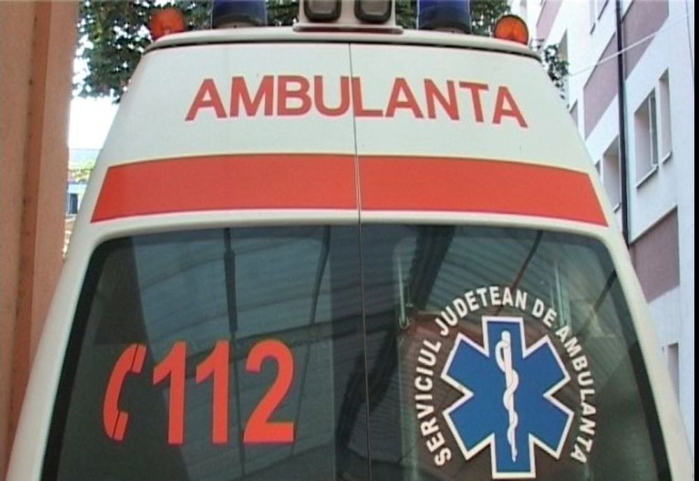 Un bărbat din Slănic Moldova s-a urcat beat pe bicicletă și a ajuns la spital