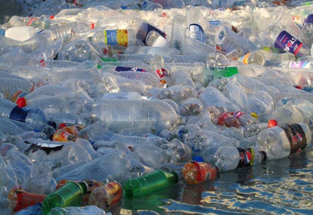 Ambalajele de plastic, sticlă și aluminiu, TAXATE cu 50 de bani
