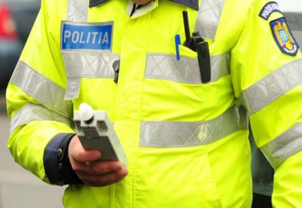 Prinşi în trafic de poliţişti, sub influenţa alcoolului