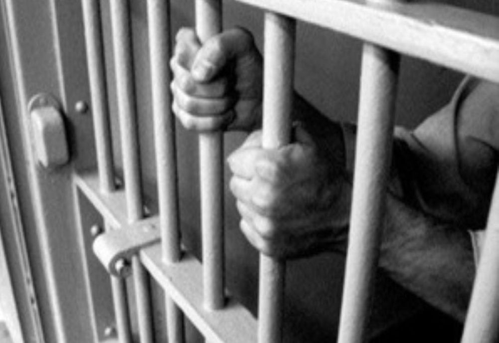 Infractor violent, condus după gratii