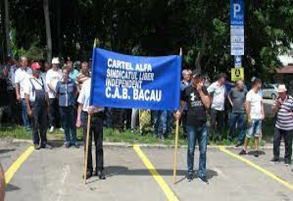 Protest al salariaților Companiei de Apă Bacău 