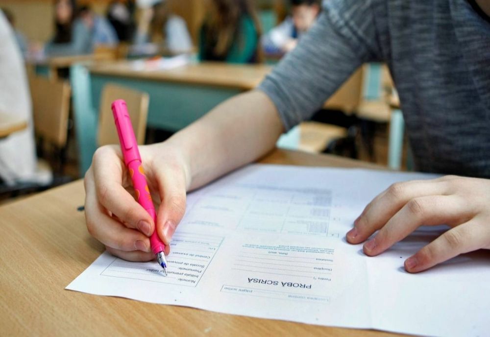 Încep simulările naționale la Evaluarea Națională 2023 și Bacalaureat 2023