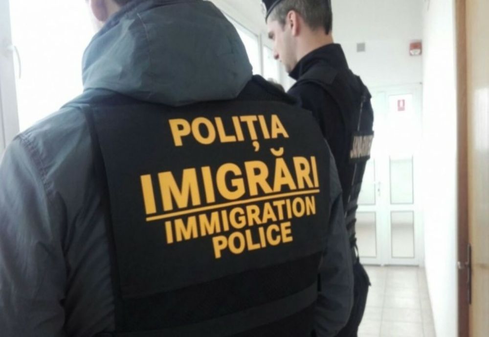 Patru străini din Republica Populară Bangladesh, depistați cu ședere ilegală în Bacău