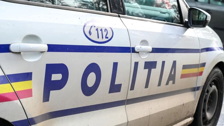 Scandal în Constanța din cauza unei mingi. Un bărbat a tras cu o armă airsoft spre părinții unor copii și a fost reținut