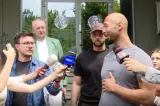 Frații Tate, din nou la DIICOT. Andrew Tate a ironizat anchetatorii după audieri: „Mi-au spus că sunt foarte chipeș”