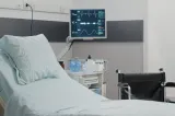 Posturile din spitale vor putea fi ocupate. Camera Deputaților a votat legea în plină grevă în sănătate
