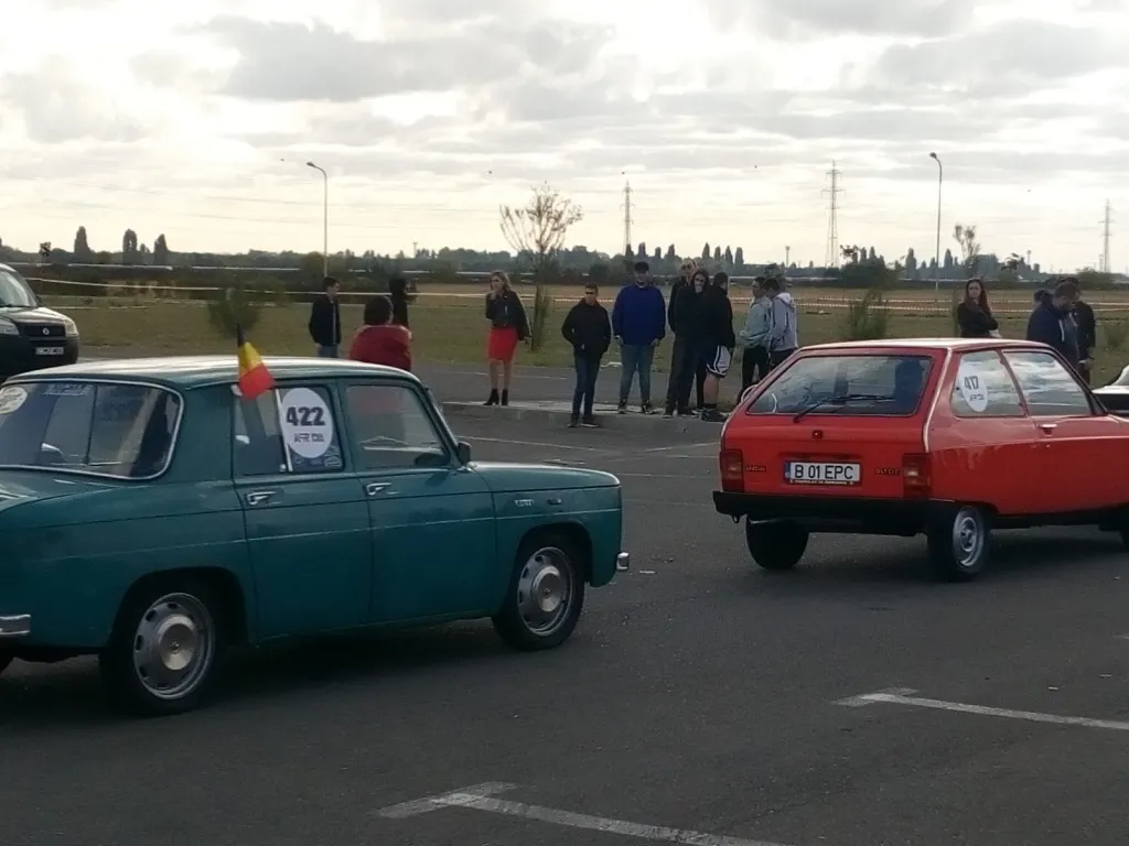 masini retro