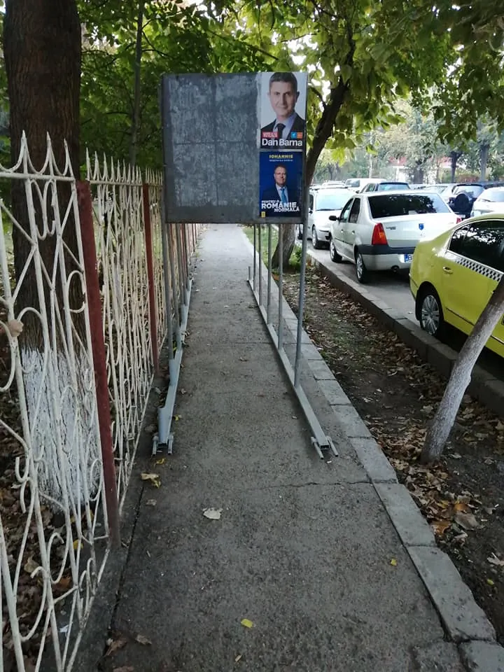 panou afisaj 2