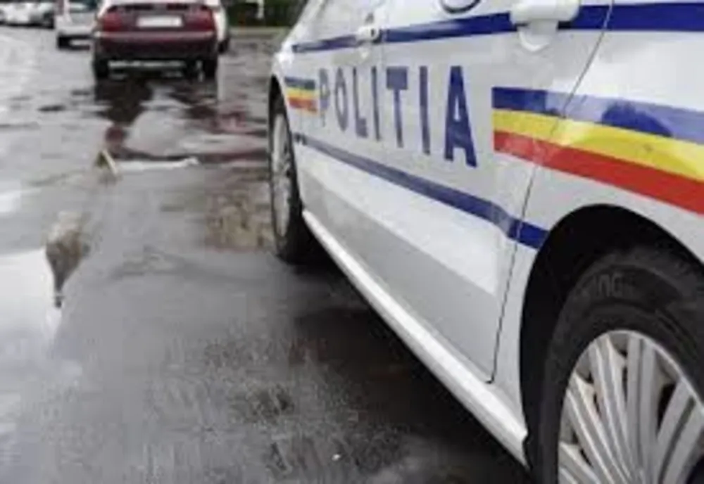 Persoane bănuite de comiterea mai multor furturi, surprinse în flagrant