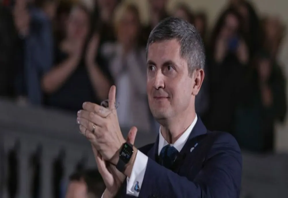 VIDEO VIRAL - Dan Barna reales la al 14-lea congres!