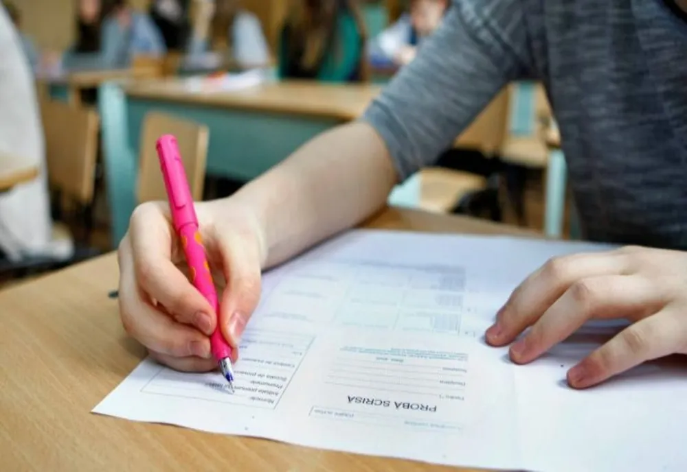 Polițiști și jandarmi, mobilizați pentru a menține ordinea și siguranța elevilor care susțin evaluarea națională și bacalaureatul