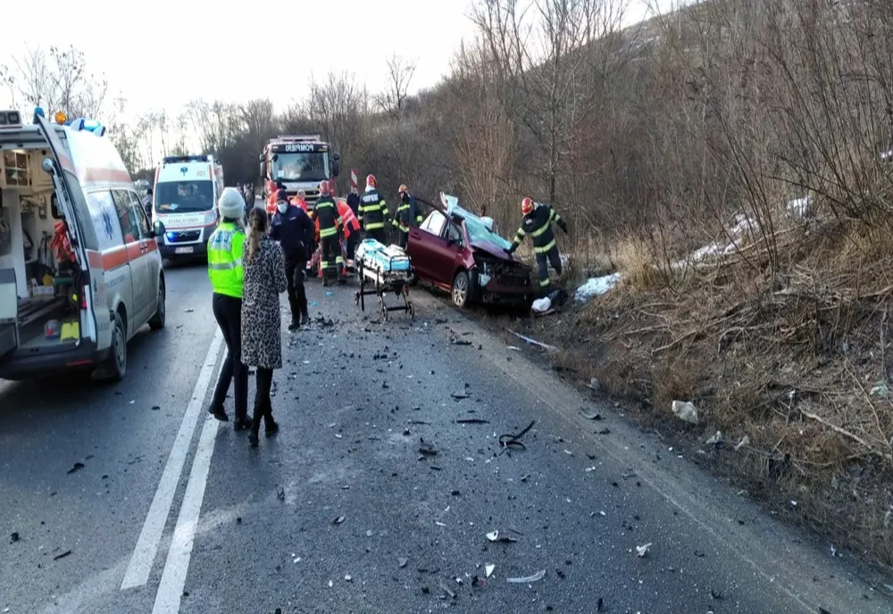 Accident rutier cu patru victime la Onești - FOTO
