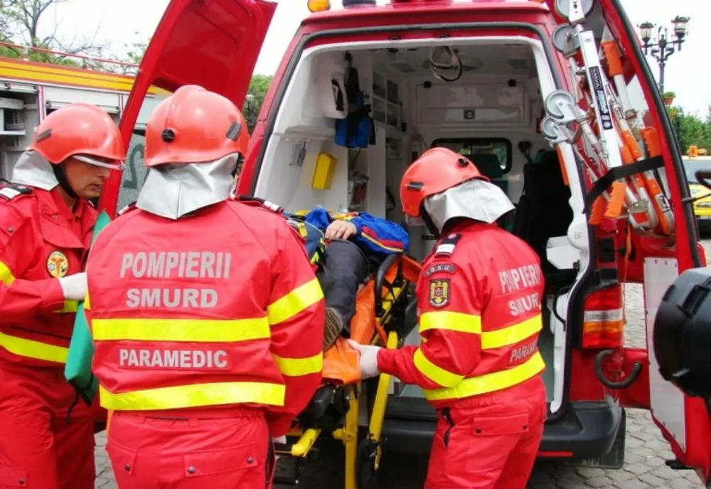 Accident teribil în Bacău - Un bărbat a murit fulgerător, lovit pe trecerea de pietoni de o autospecială ISU