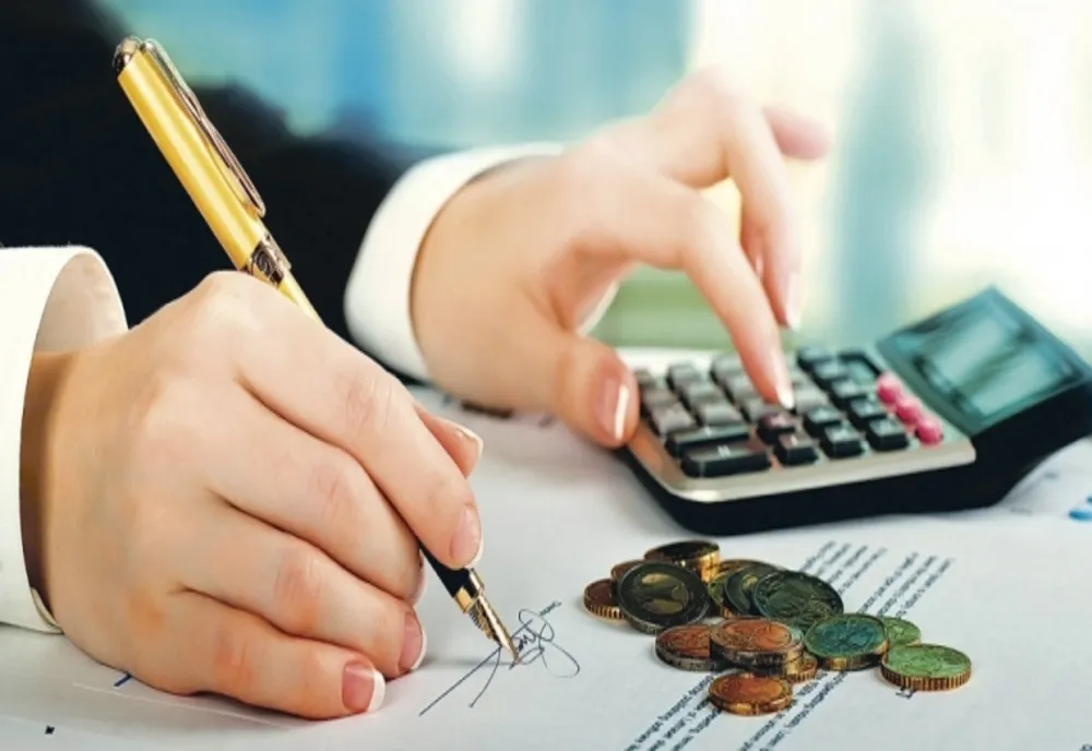 Nu i-au convenit taxele de la primărie și a bătut un funcționar
