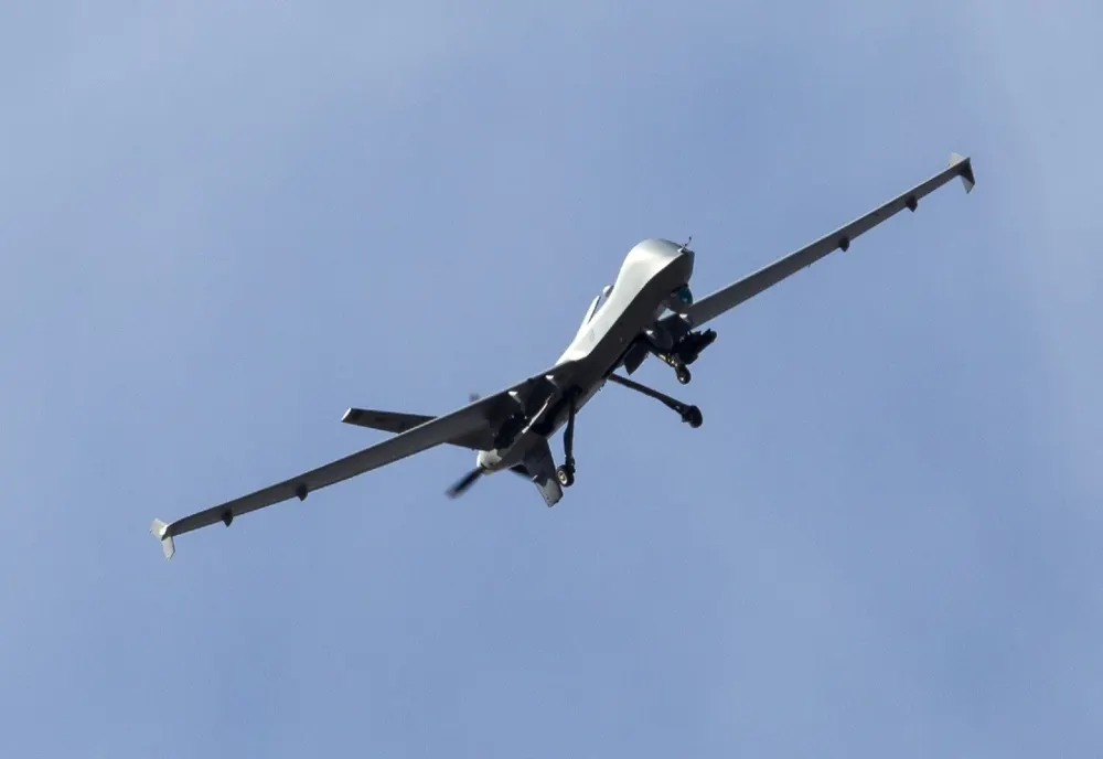 O dronă americană a fost doborâtă de două avioane rusești deasupra Mării Negre. Rusia neagă o eventuală coliziune