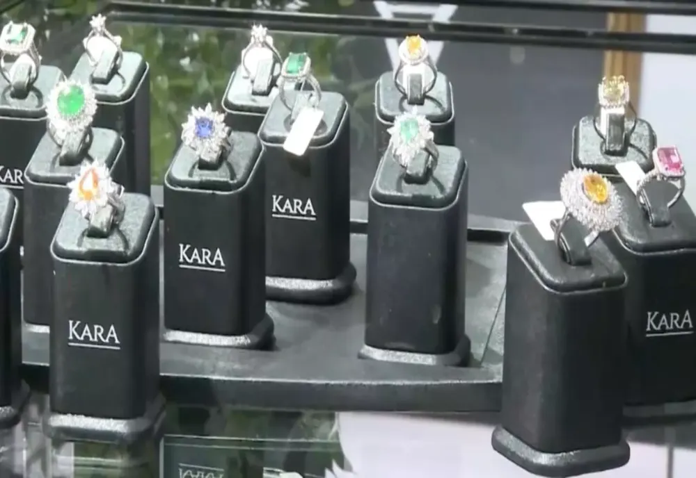 Cadourile de lux, la mare căutare de Paște. Bijuteriile cu diamante, preferate de doamne